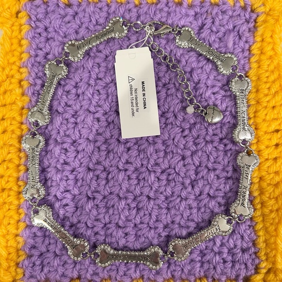 NWT Betsey Johnson Halloween Crystal Pave Bones Collar Necklace - Picture 5 of 5